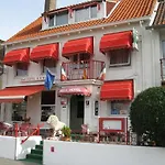 Bell Hotel